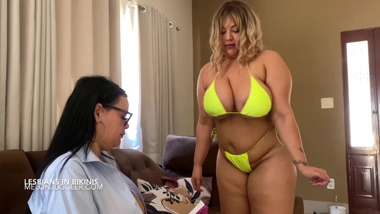 Busty BBW Latinas: Lesbiche grandi seni in bikini