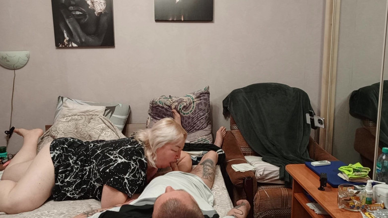 Zona901: Riempio la bocca del mio vicino di molto sperma