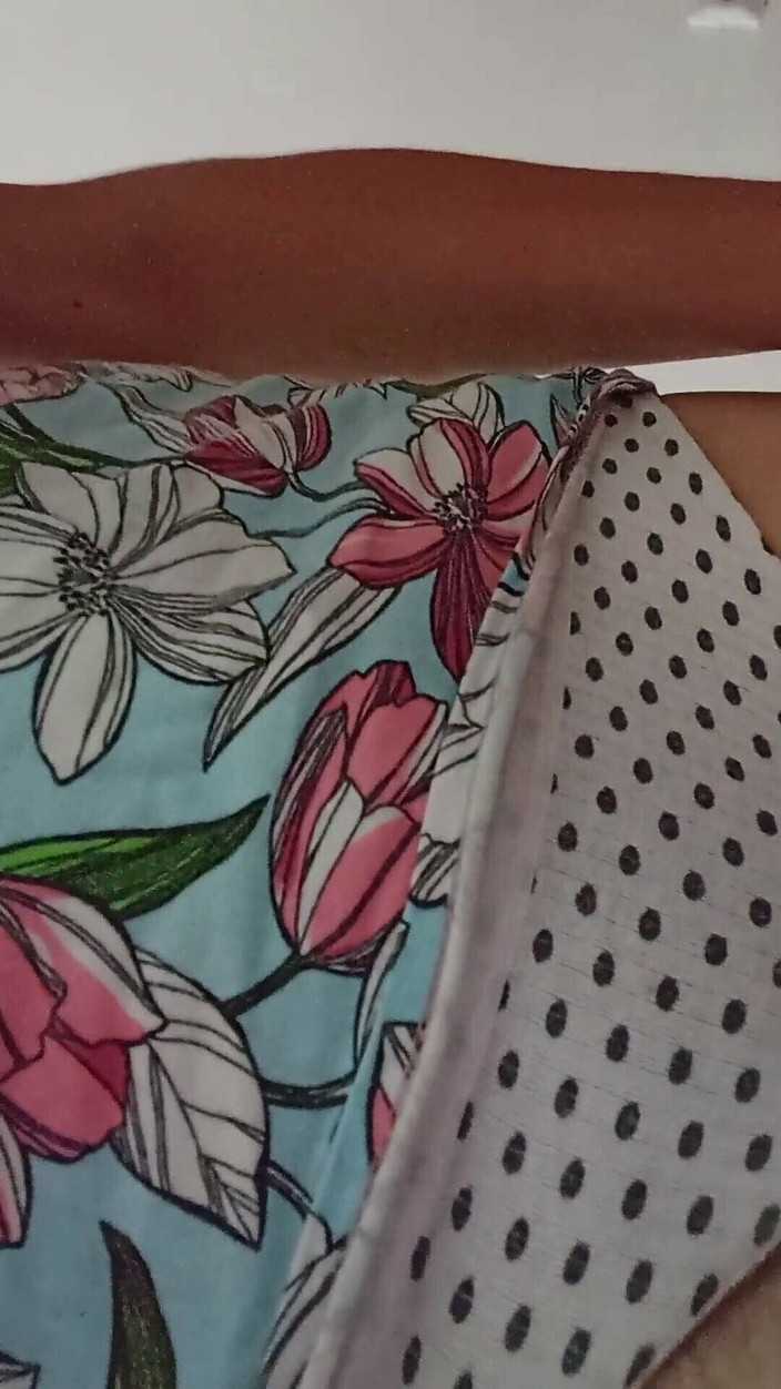 BW_Dolphin: Un enorme cuscinetto in mutandine bianche.