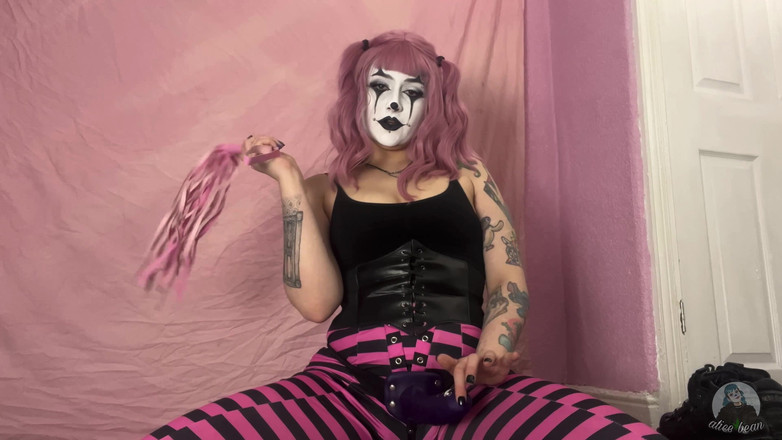 Alice Bean: Cuckles Pet