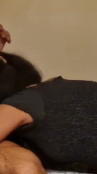 Papai me ensina a chupar um pau muito bem