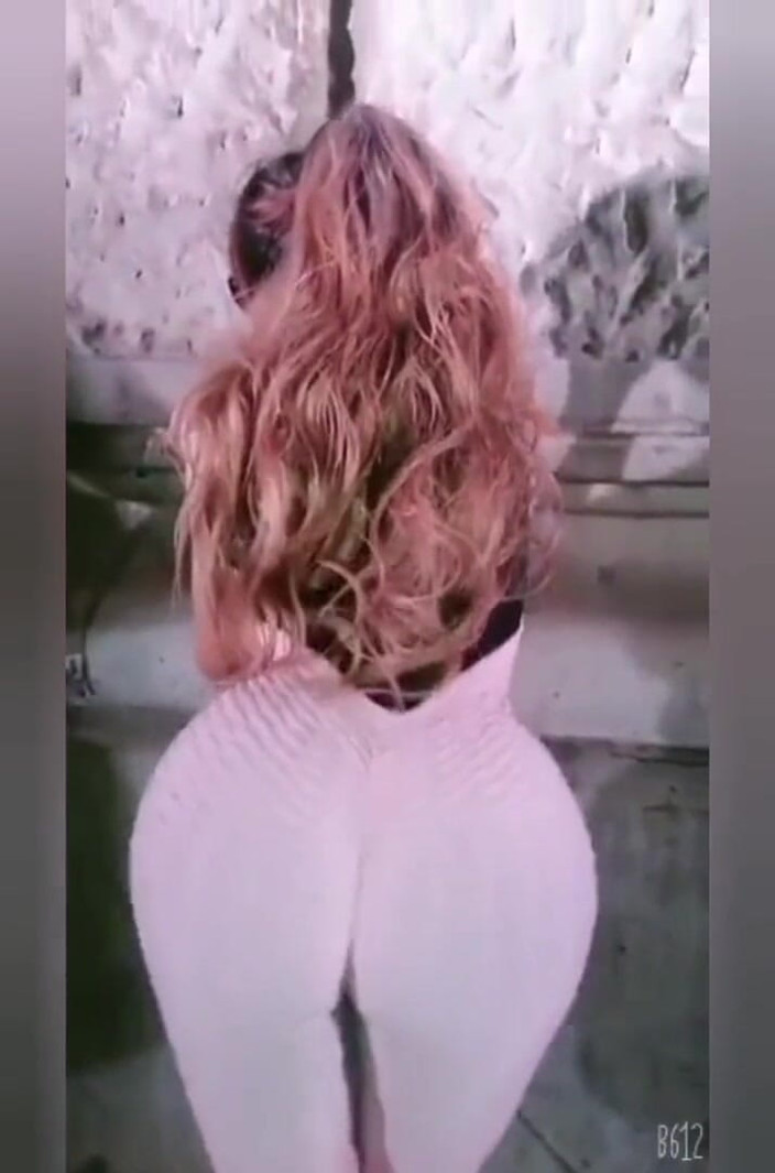 Barbietransxxxx: Tranny likes to show her body on the streets of...