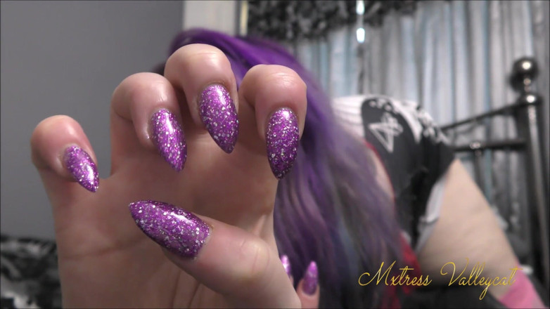 Mxtress Valleycat: Holographic Brandywine kuku