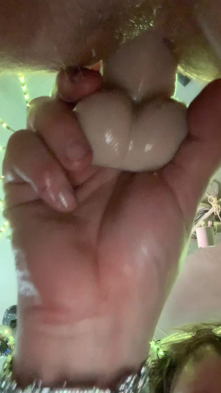 JoeyB: Ngentot tommy pakai dildo favoritku