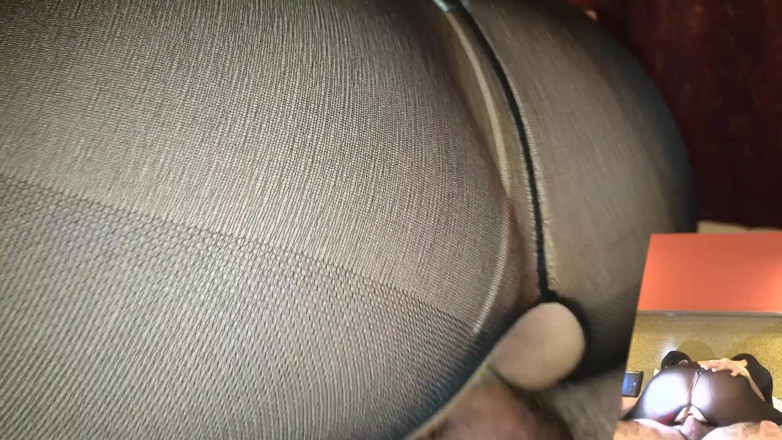 Nylon Xtreme: Таинственные женщины с полным нейлоновым комбинезоном в чулках