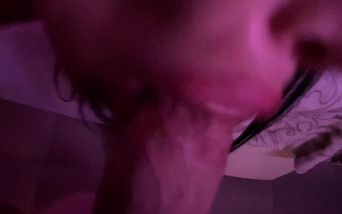 Slowly Tease: #25 Белый винтажный боди и нейлоновые чулки