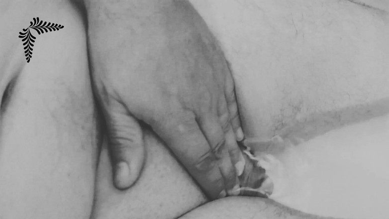 Dick Pants: Un porno retro în stil alb-negru