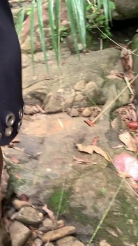 Video seks pepek ketat awek kampung Sri Lanka, video seks desi di luar