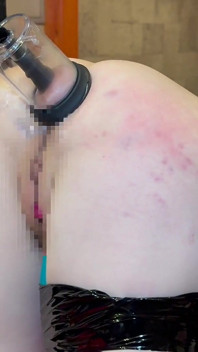 Japanische sub-ehefrau kommt unkontrollierbar, während sie anal gepumpt wird (winkel a)