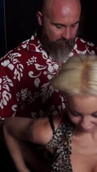 Anal Swinger with Alessia Di Pesaro