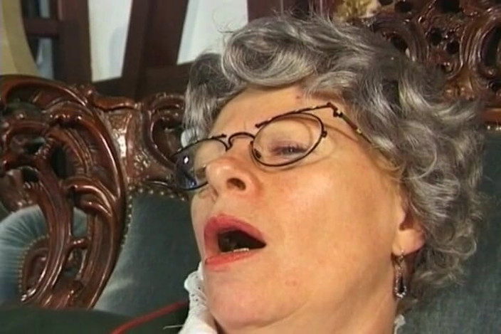 German's Fat and Old Ladies: Solo German Granny Likes to Finger Her Cunt