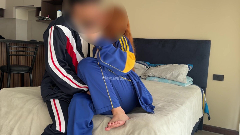 MeylinBoli: Studentka Křesťanské Školy Se Učí Kouřit Svého Přítele Dělá to Jako...