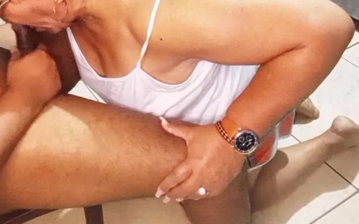 Milfta boohot: Mature Granny Squirts