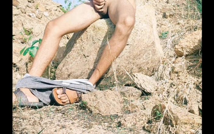 Tani: Éjaculation seule dans la nature