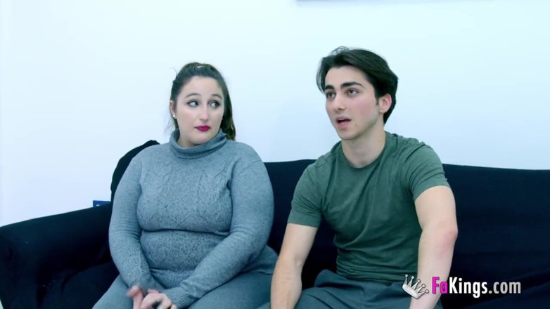 FAKings: Verlegen bbw Chrystal laat ons zien dat ze heeft wat...