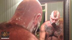 Muscle Bear Porn: 밀프 면도