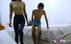 我们有一个新秘书！Sofia Sweet Secrett最终把她的阴户给了有抱负的演员