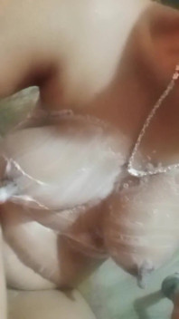 Full Nude Sexy Bath Show with Foam