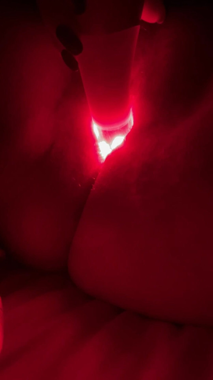 MissChief2026: Jeu avec un gode rouge