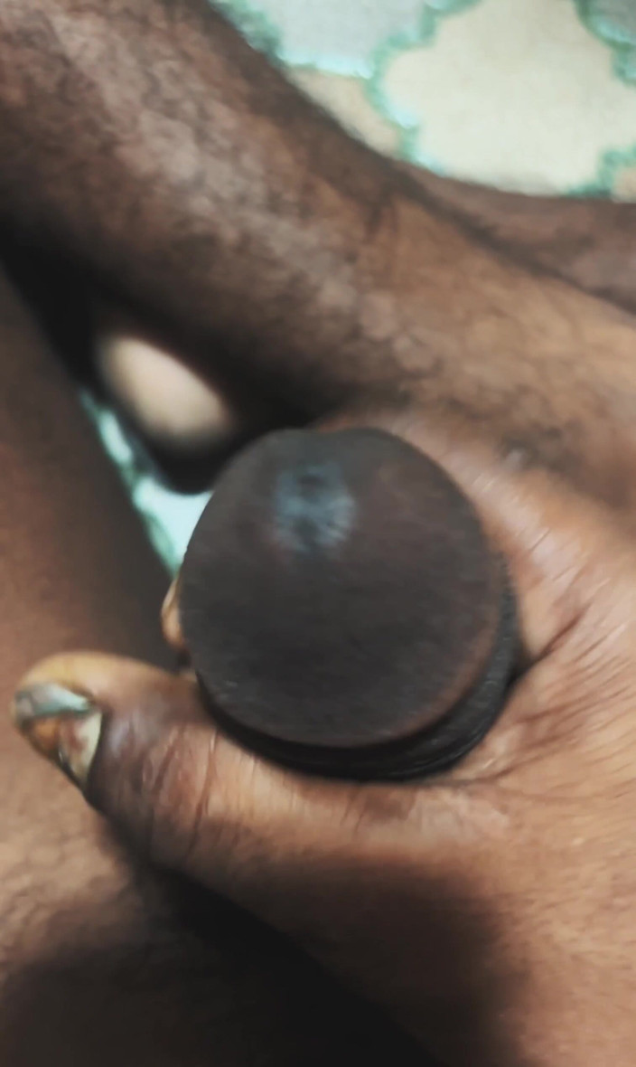 Indian pron studio: Hak en verwijder water tijdens het kijken naar de video