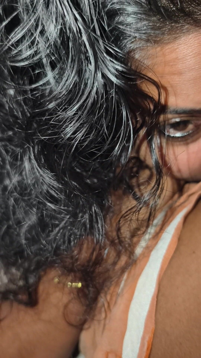 Realmallucouplevlog: La mallu Varsha enjoint avec son copain