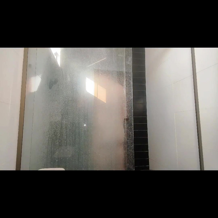 Marcosninfo: J’ai dû prendre une douche après avoir trait tout le...