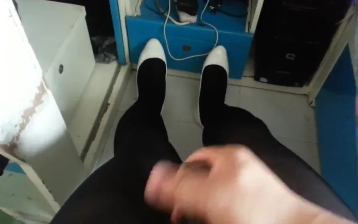 Kit19881127: Pantyhose Cumming 7