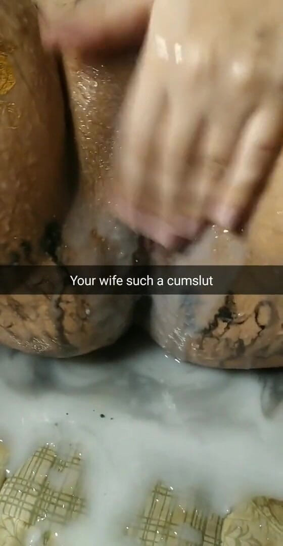 Milky Mari: Horny wife become a hotwife for multiple creampies! - Cuckold Captions -...