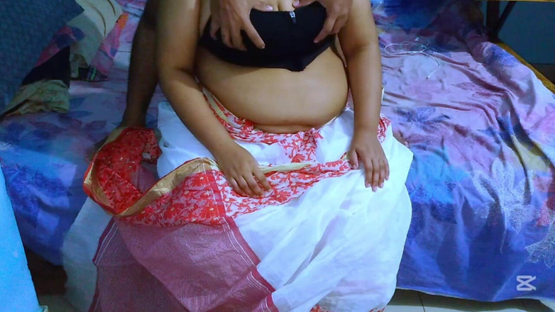 Aria Mia: Desi Hot Bhabhi podvádí manžela a šuká se starým přítelem - tamilský...