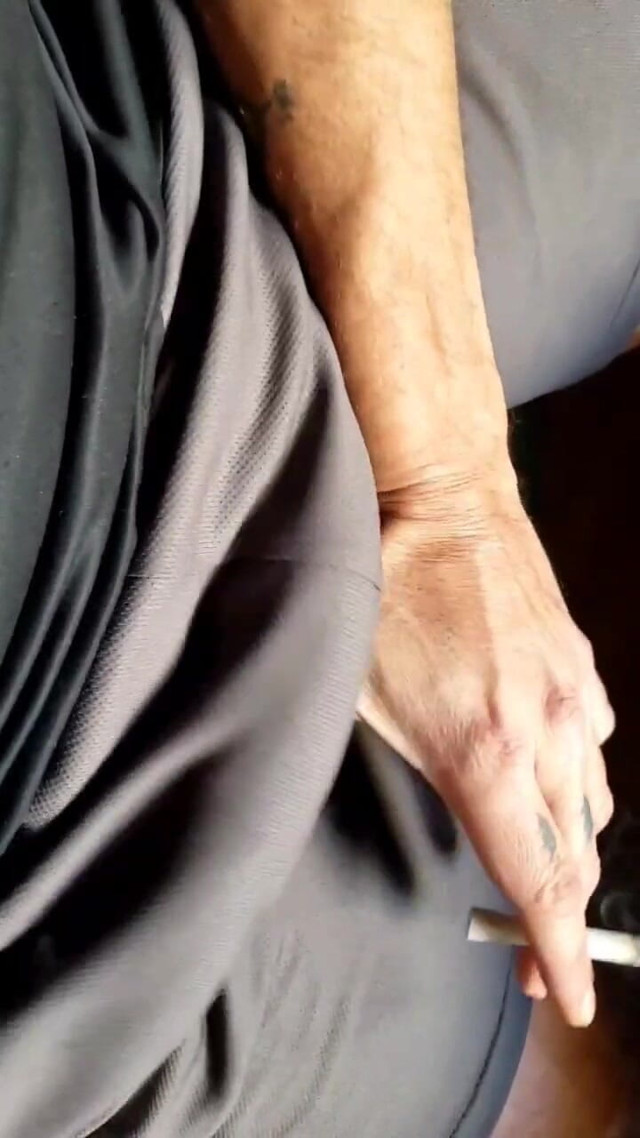 Good Morning - Bulge of the Day (Alpha beto cashmaster)