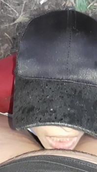 Güzel yabancı bir yerde üstüme geldi ve amımı yaladı - lesbian-candys