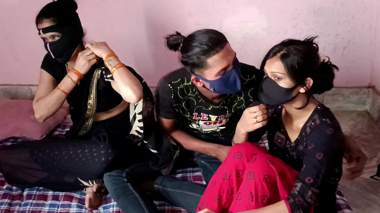HousewifeGeeta: The neighbor girl and her sister-in-law swapped with a friend