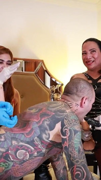 Dominadora follando en gangbang