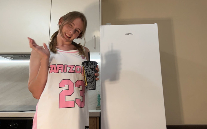 MilaPixie: Basketball Braids Pixie Kitchen Play - Table Tease to Sofa Ride