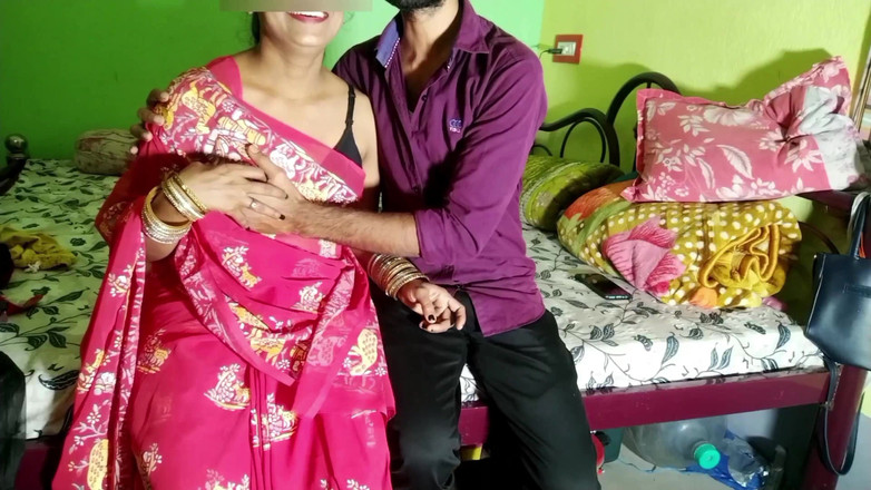 FireeCouple: 生物教学老师在独自一人的时候操学生的继母