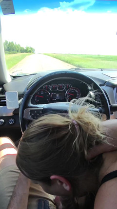 Mya Lane: Road head, risicovolle seks in het meer en veel sperma