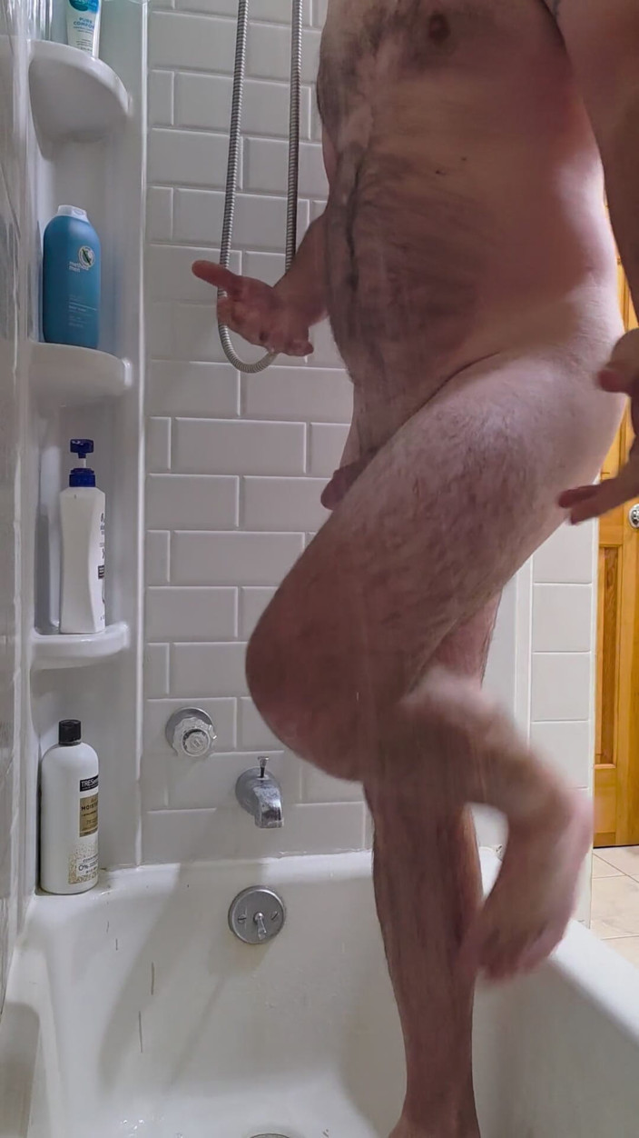 Beary Jax: Heavy Load in the Shower