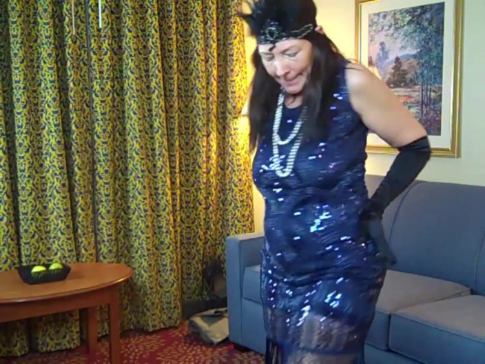 Gentleman Porno: Nonna flapper gola profonda cazzo nero
