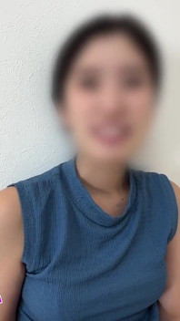 Yerel otobüs durağında kızları tavlıyorum. Güzel kız vajinal orgazm oluyor #372