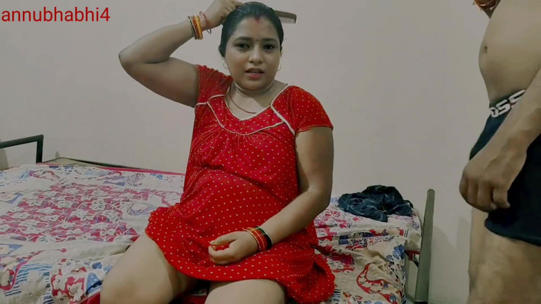 Annubhabhi4: Desi Bhabhi buurvrouw