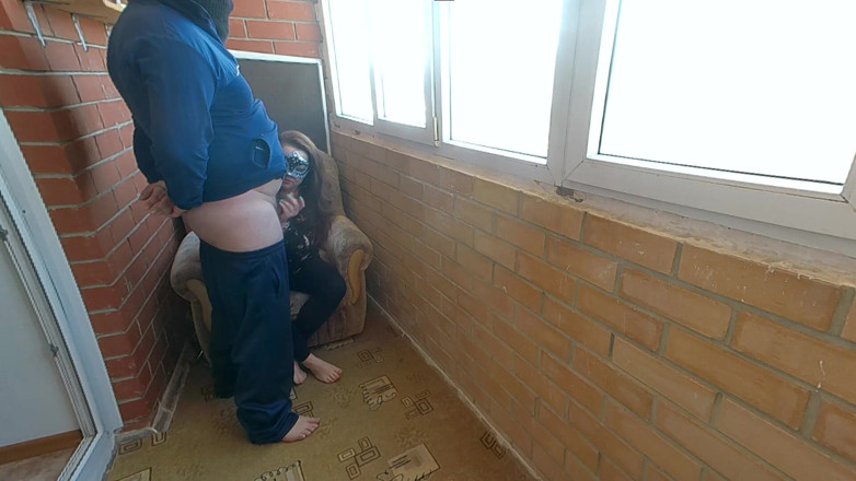 Angel_kisa: Perra madura quería ser follada duro en el balcón