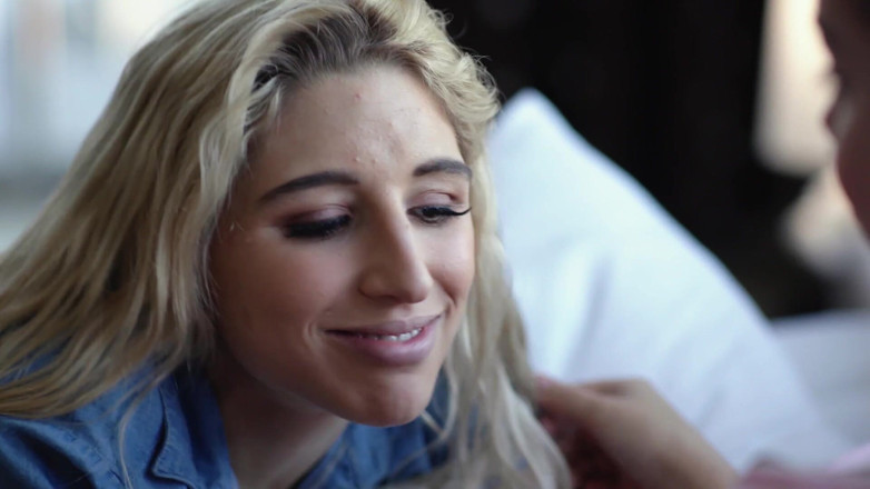 SweetheartVideo: Lesbische stiefschwestern 8 szene 1 schwestern lieben es zu spielen