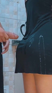가정부랑 자면 안 돼.. 그리고 그녀에게 자위하고 사정하는 걸 막는 게 뭐야?