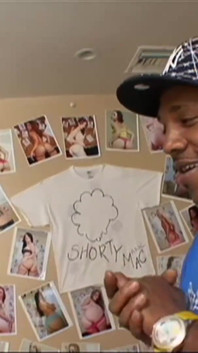 素敵なおっぱいを持つセクシーなひよこが肛門耕によってモンスター黒洞