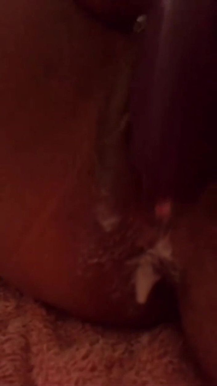 Freaky relatives: Jamaicana Menina Sky Creams no Vibrador