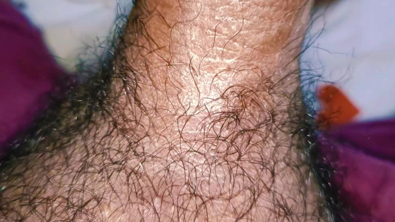 Catchybusty: Obsesi adik tiri, hubungan terlarang antara adik tiri dan abang...