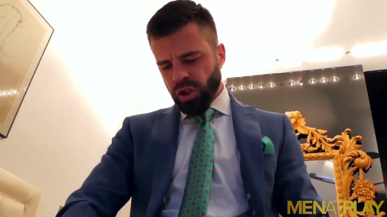 Menat Play: Menatplay - barbudo latino alrededor de Silva folla anal con Andy...