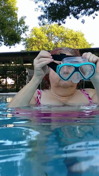 Som Under Water สนุกไปกับคุณ - พยาบาลสาวงามใหญ่เซ็กซี่ Vicki