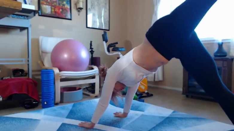 Aurora Willows: Today's morning stretch routine