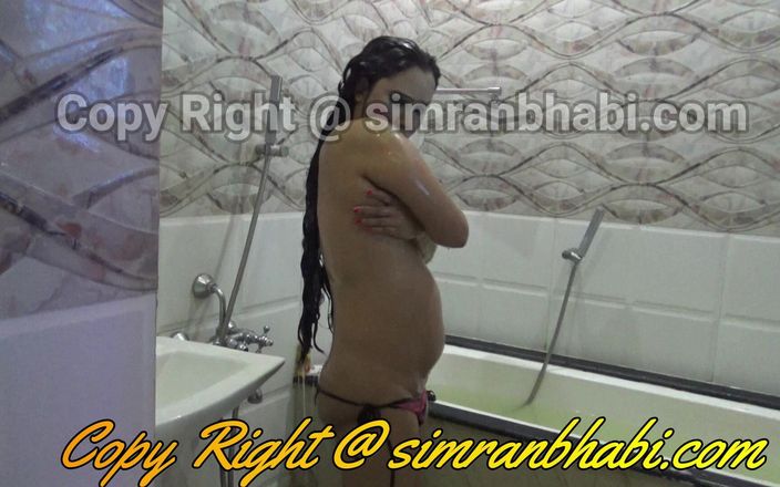 Sexwithsonia: Simran的裸体洗澡视频